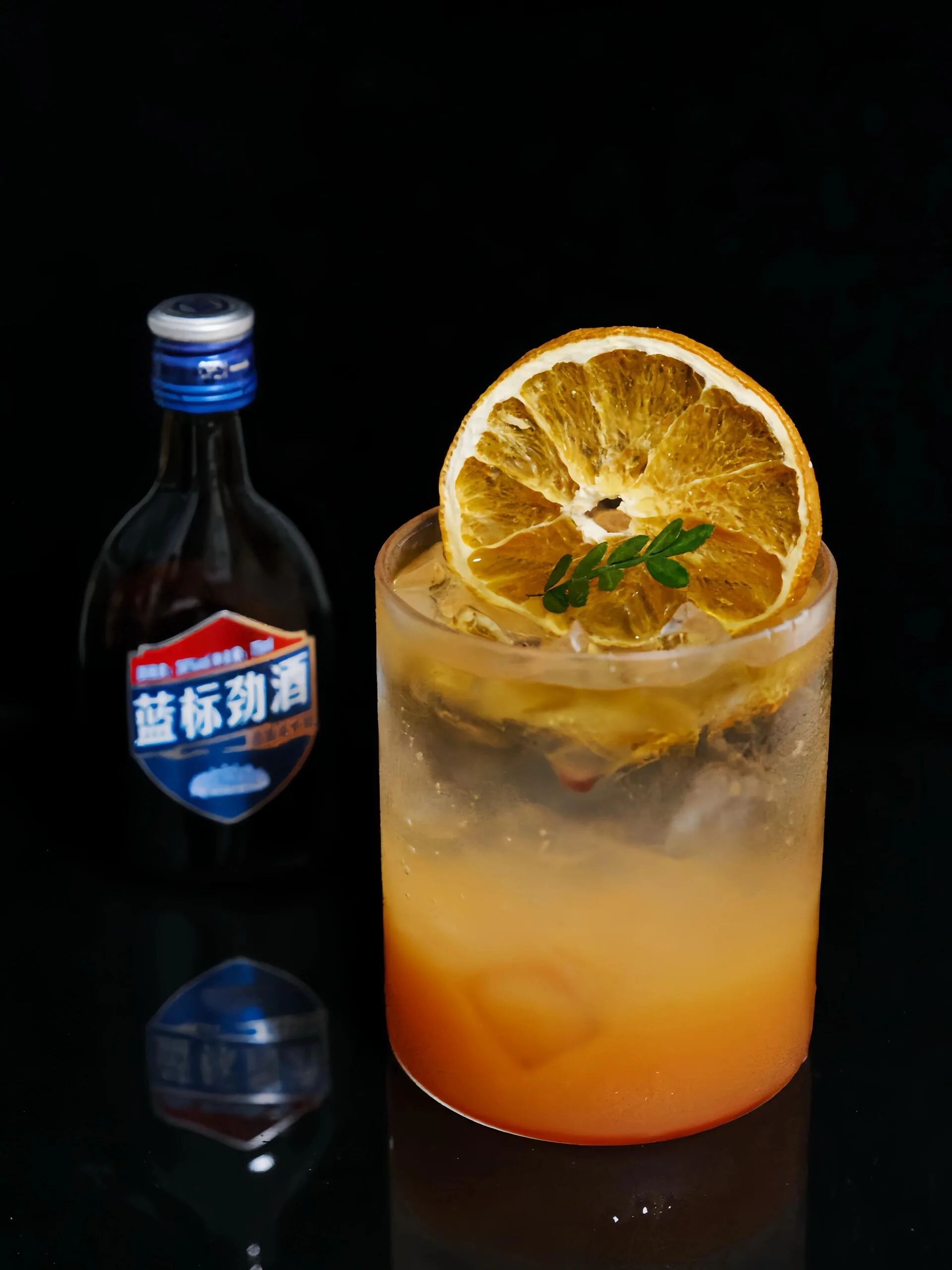 3 Blue Label light care cocktail recipes | The perfect remedy for your alone-time tipsy moments - discover the new favorite at the convenience store! - 3